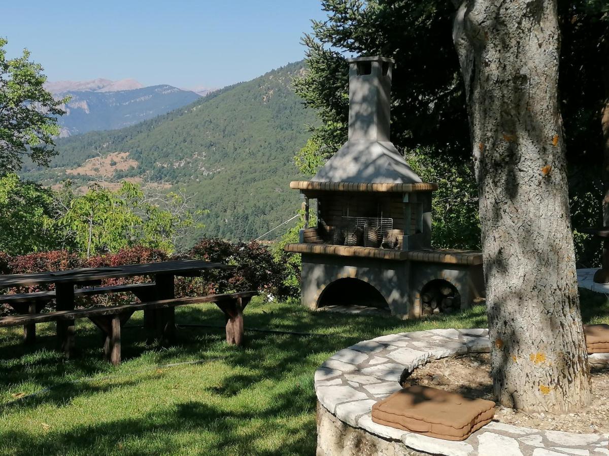 Ξενώνας Το Πατρικό Karia  Экстерьер фото